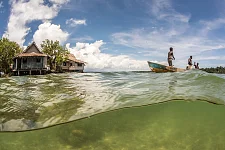 Küstenfischerei vor New Georgia, Solomonen: Indigenes Wissen, beispielsweise von lokalen Fischern, ist unverzichtbar für die Verwirklichung globaler Ziele zum Schutz der Meere.