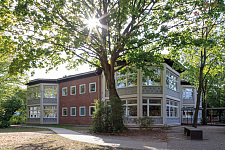 Gebäude der Grundschule am Halmer Weg in Bremen-Gröpelingen