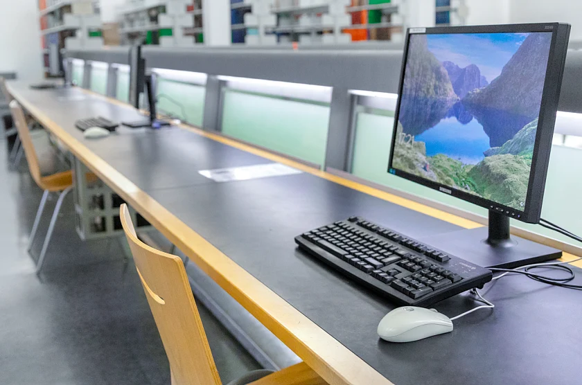 Digitale Dokumente ersetzen zunehmend den klassischen Ausleihbestand.