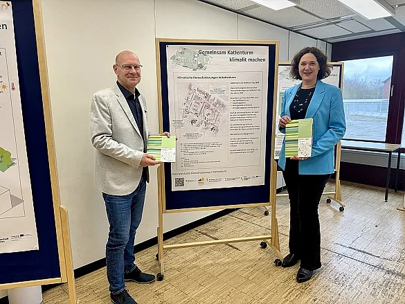 Die Senatorin für Umwelt, Klima und Wissenschaft, Kathrin Moosdorf, und der Leiter des Ortsamtes Obervieland, Michael Radolla, veröffentlichten die 