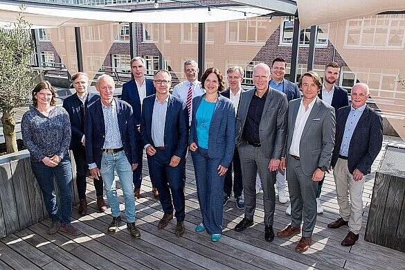 Zusammenarbeit im Fokus: Die Projektbeteiligten stellen die sichere Trinkwasserversorgung Bremens mit der Vereinbarung zur Umsetzung des Kooperationsmodells WasserBremen (KoM-WaB) auf eine neue Basis. 