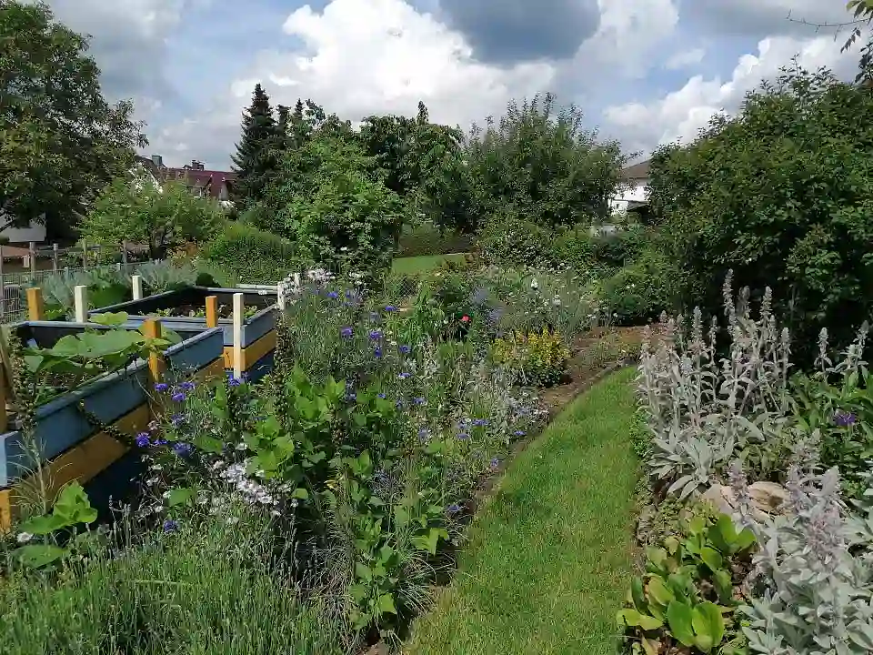 &copy; Iris Bryson - Gro&szlig;z&uuml;gige Gartengestaltung