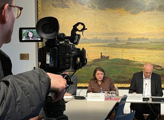 Senatorin Henrike Müller stellte den Wissenschaftsplan bei einer Pressekonferenz vor.