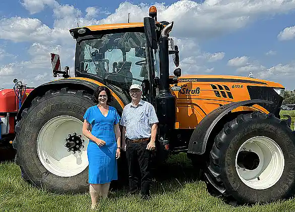 Großes Interesse am ersten Grünlandfeldtag im Bremer Blockland